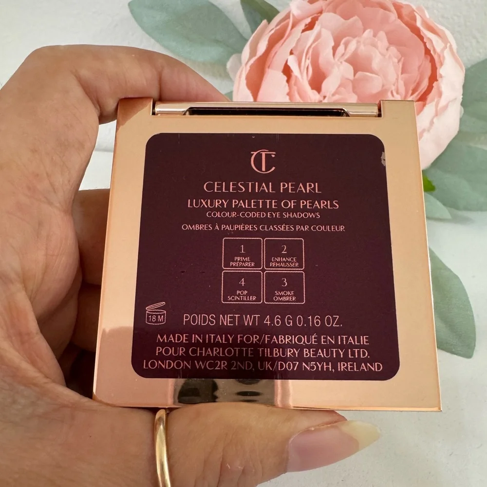 Charlotte Tilbury Luxury Palette of PEARLS CELESTIAL PEARL